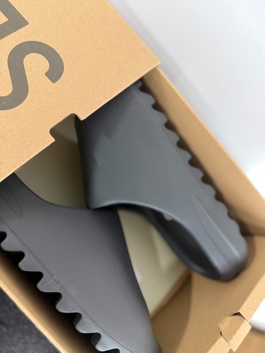 Adidas yeezy slide - adidas,